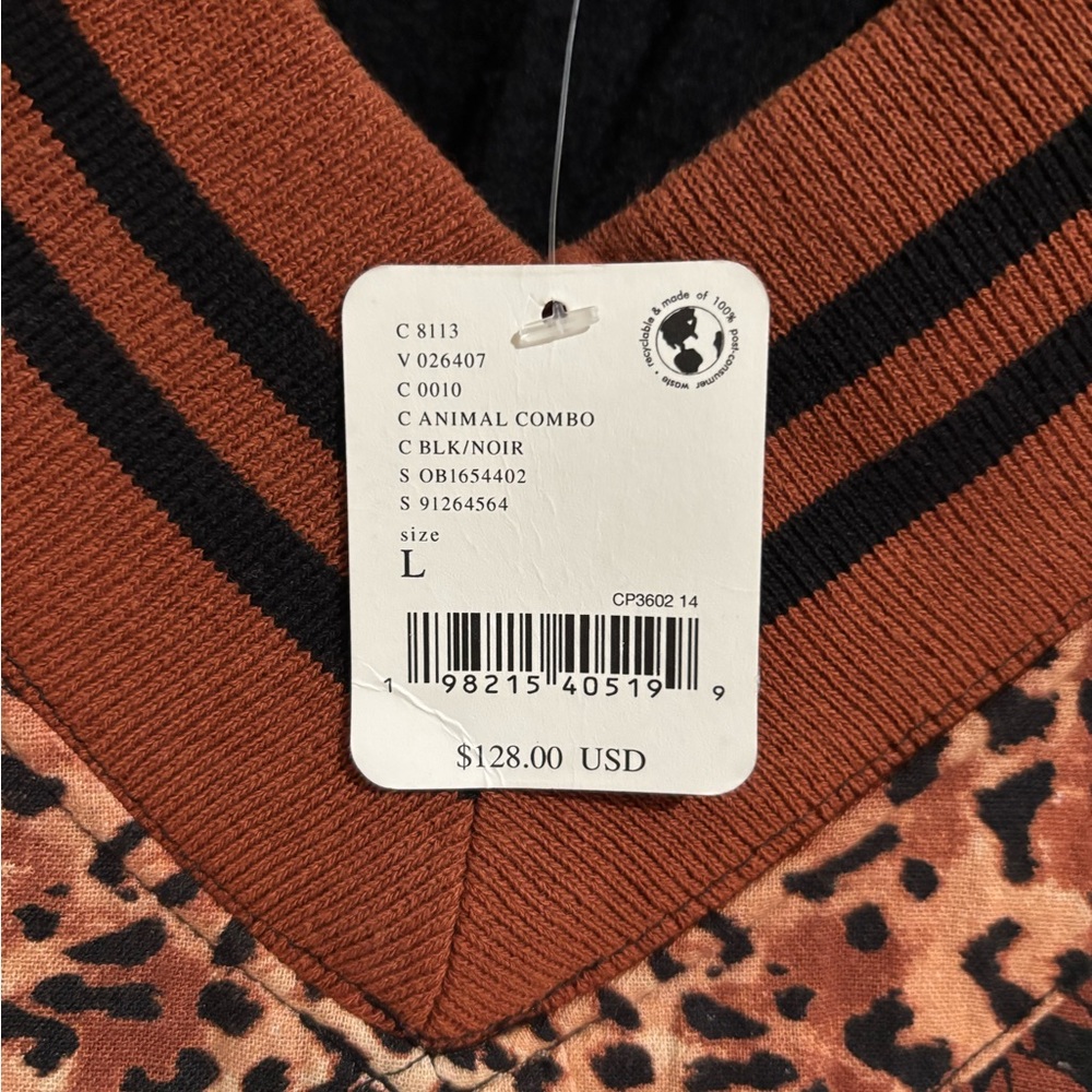 Leopard Print V-Neck Sweater - Picture 2 of 6